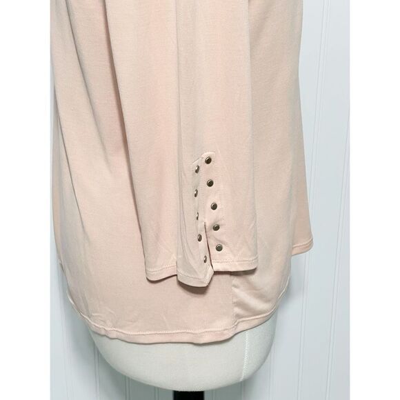 Chico's Cut Out Gold Bar 3/4 Sleeve‎ Stretch Pullover Top Tea Pink Size 1 Medium - Picture 5 of 12